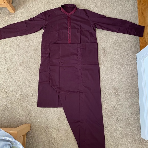 Maroon Shalwaar Kameez For Men - Picture 1 of 4